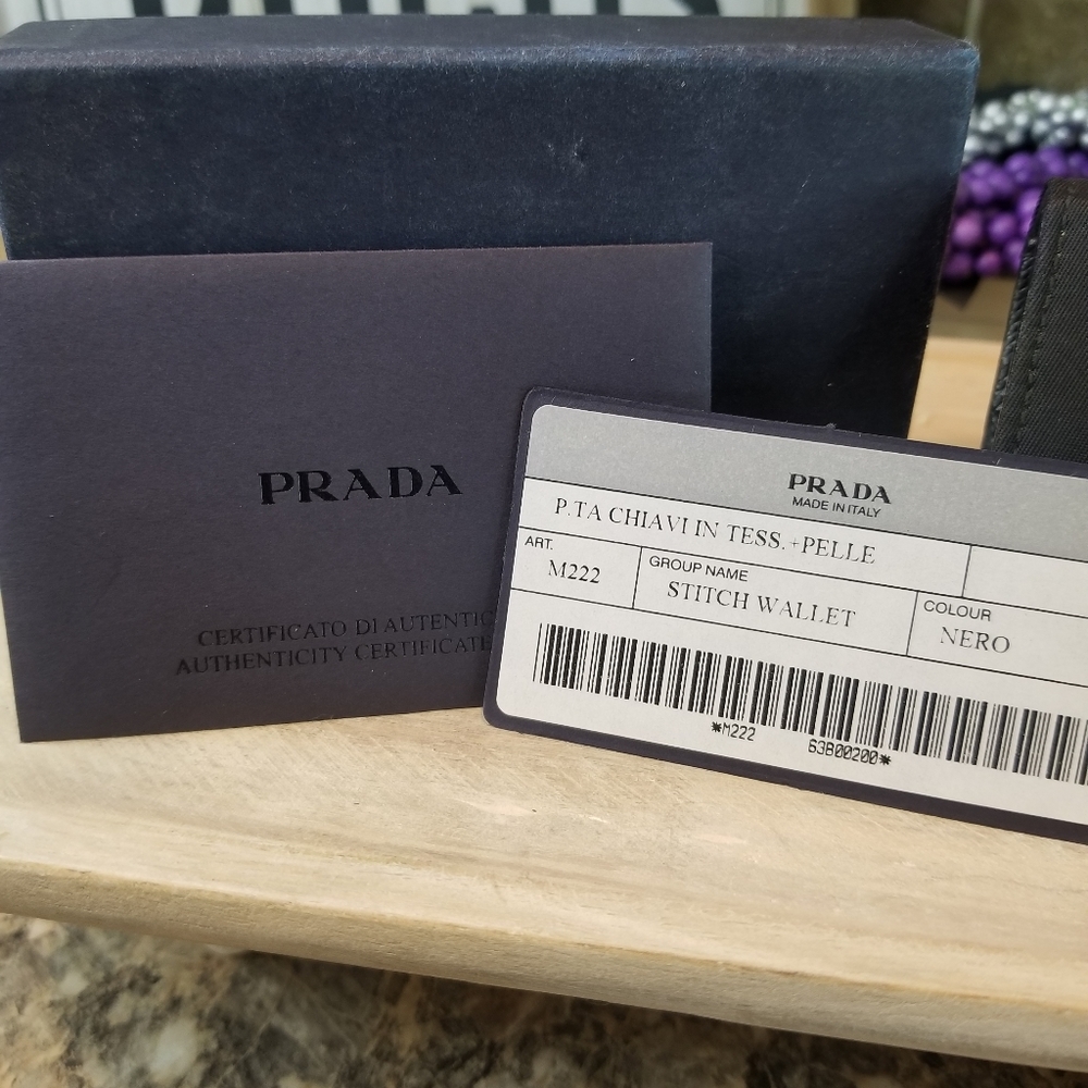 AUTHENTIC Prada 6 Key Holder Case - Picture 4 of 16
